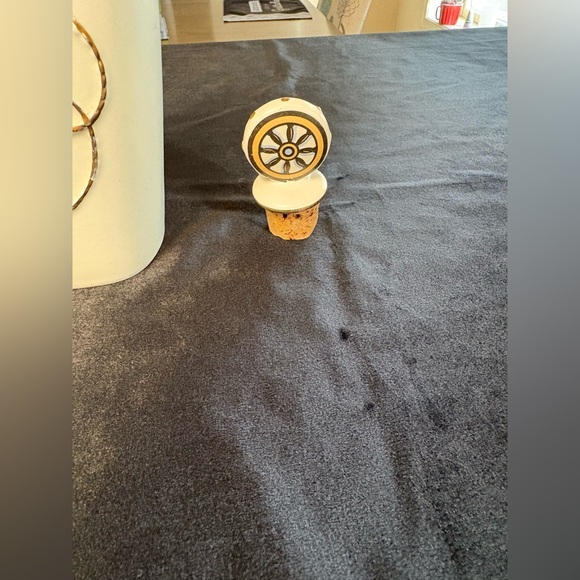 Rare Vintage Ceramic Liquor Decanter - Picture 7 of 8